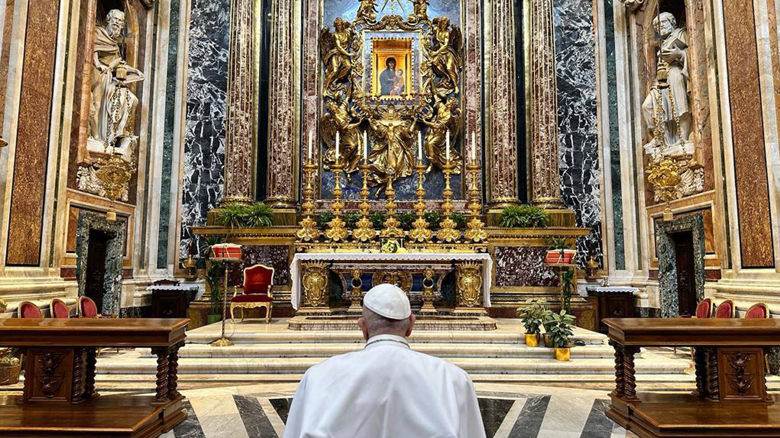 Papa Francisco recebe alta de hospital: Ainda estou vivo