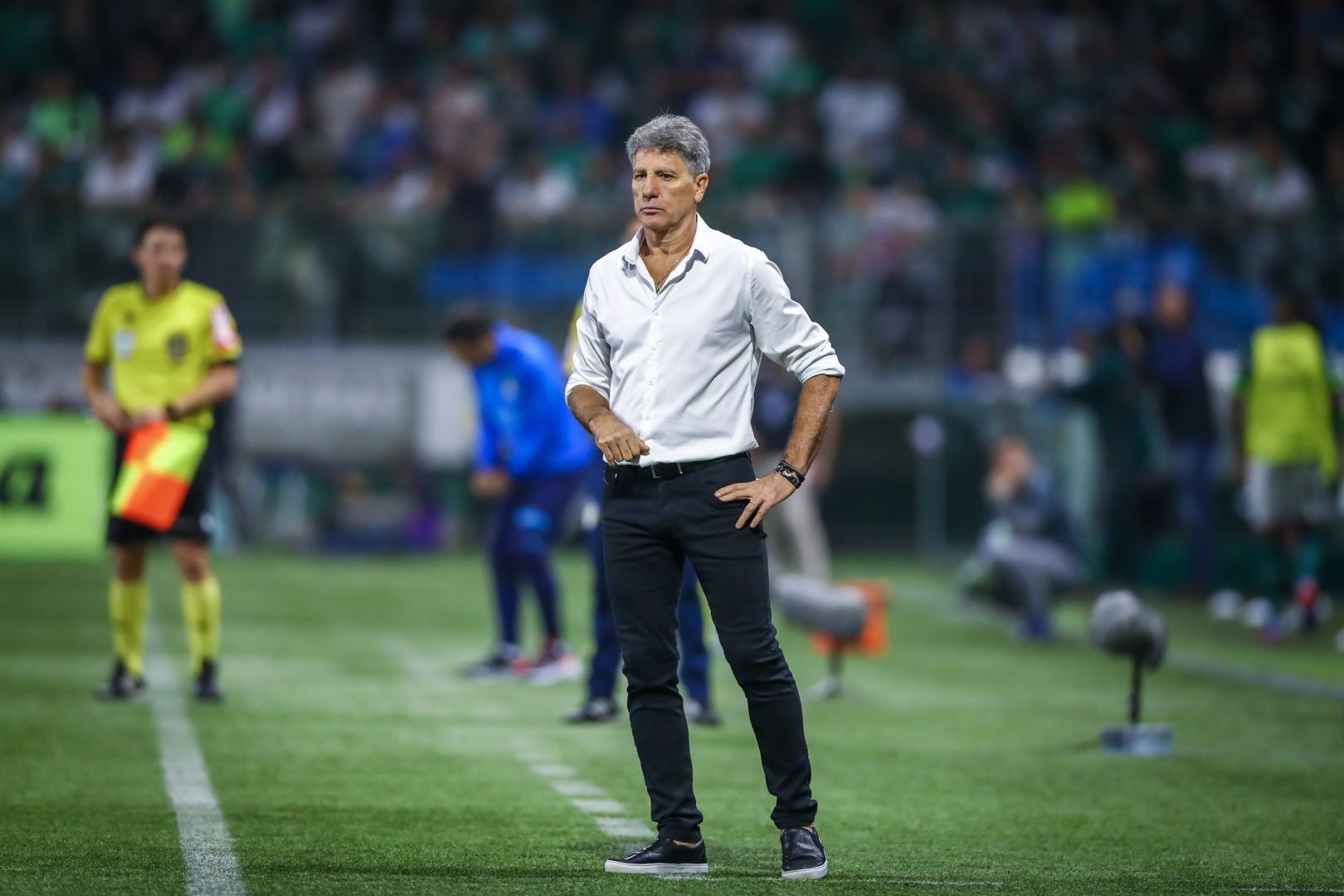 Grêmio joga pouco e leva goleada do Palmeiras pelo Brasileirão