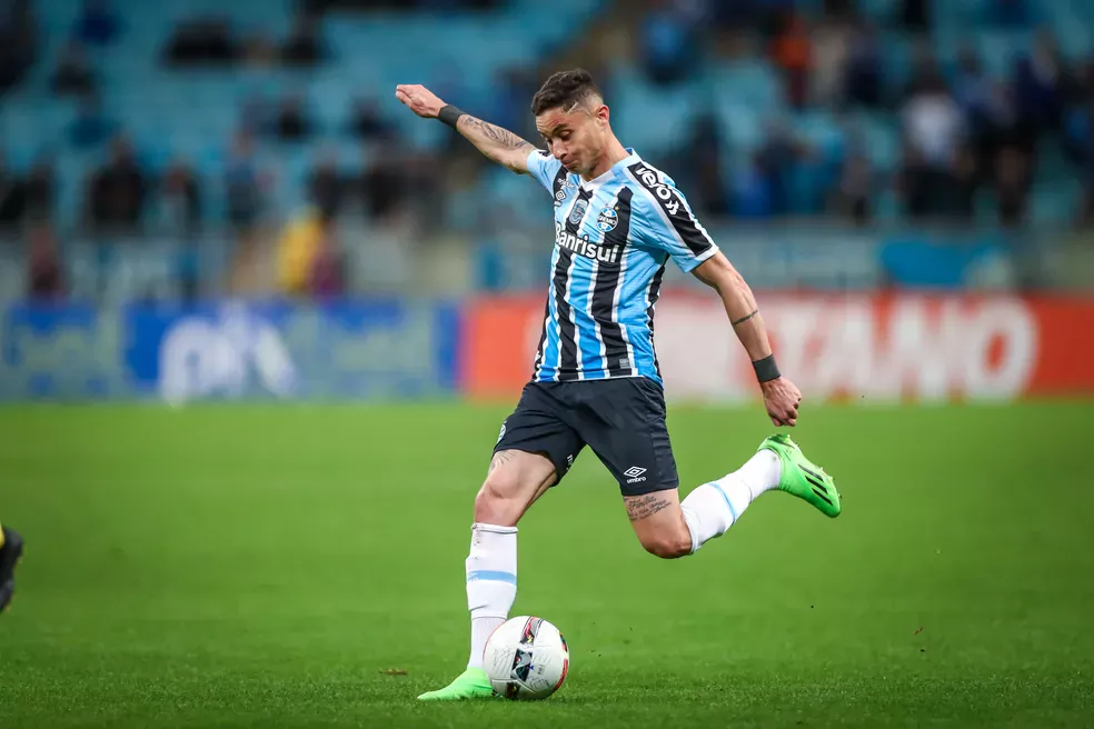 Grêmio: saída de Diogo Barbosa abre espaço para jovem desejado no