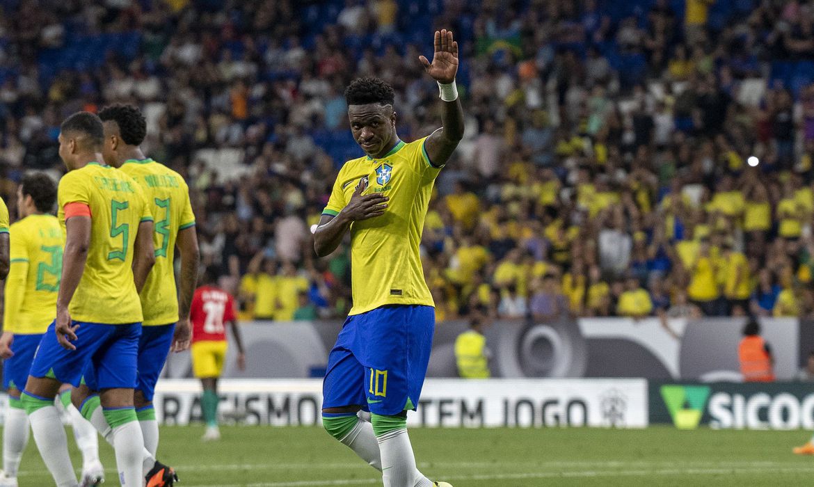 Brasil sofre para criar e perde amistoso para Senegal, em Lisboa - Folha PE