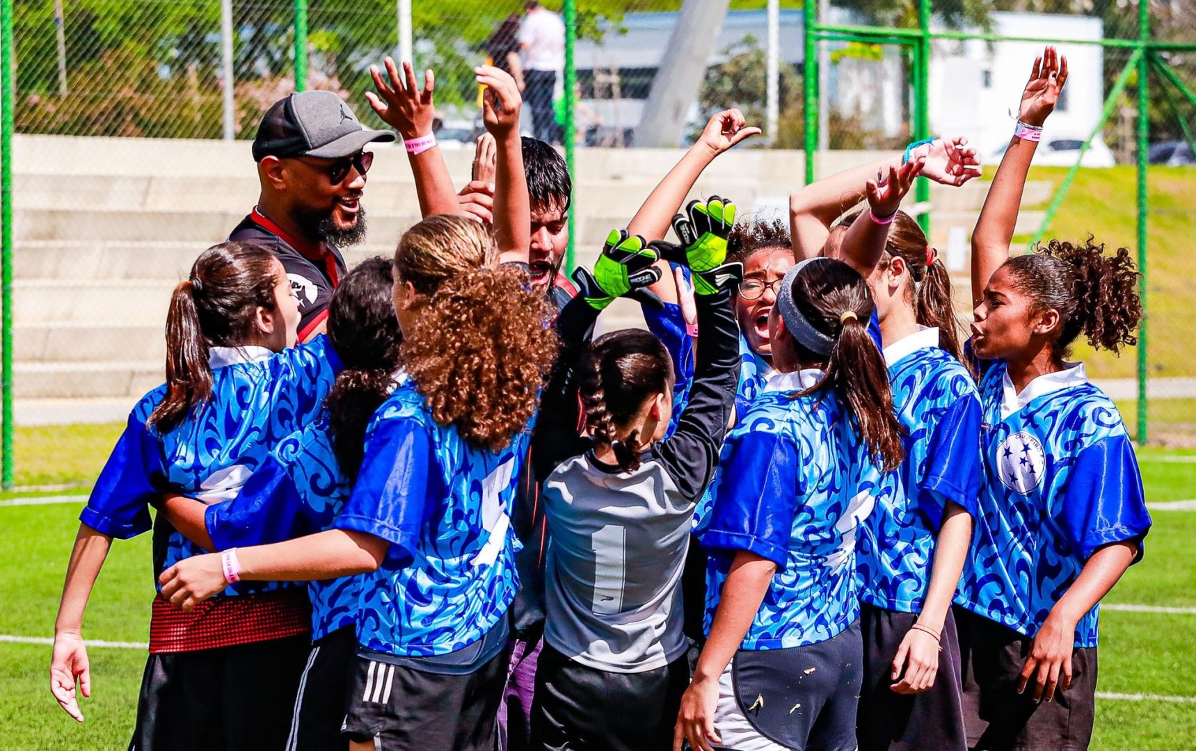 Futebol feminino poderá ser visto por funcionários da prefeitura