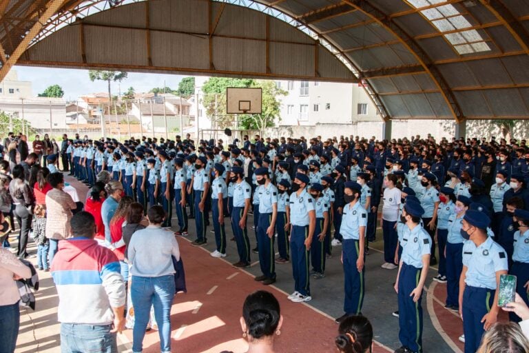 Ecolas cívico-militares: entenda em 5 pontos o fim do programa federal - TV  Pampa