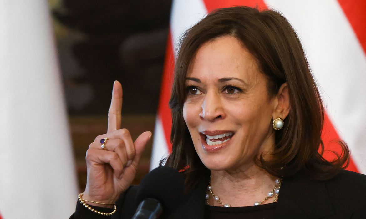 Quem é Kamala Harris, a vice que pode assumir a candidatura de Biden caso ele desista - TV Pampa